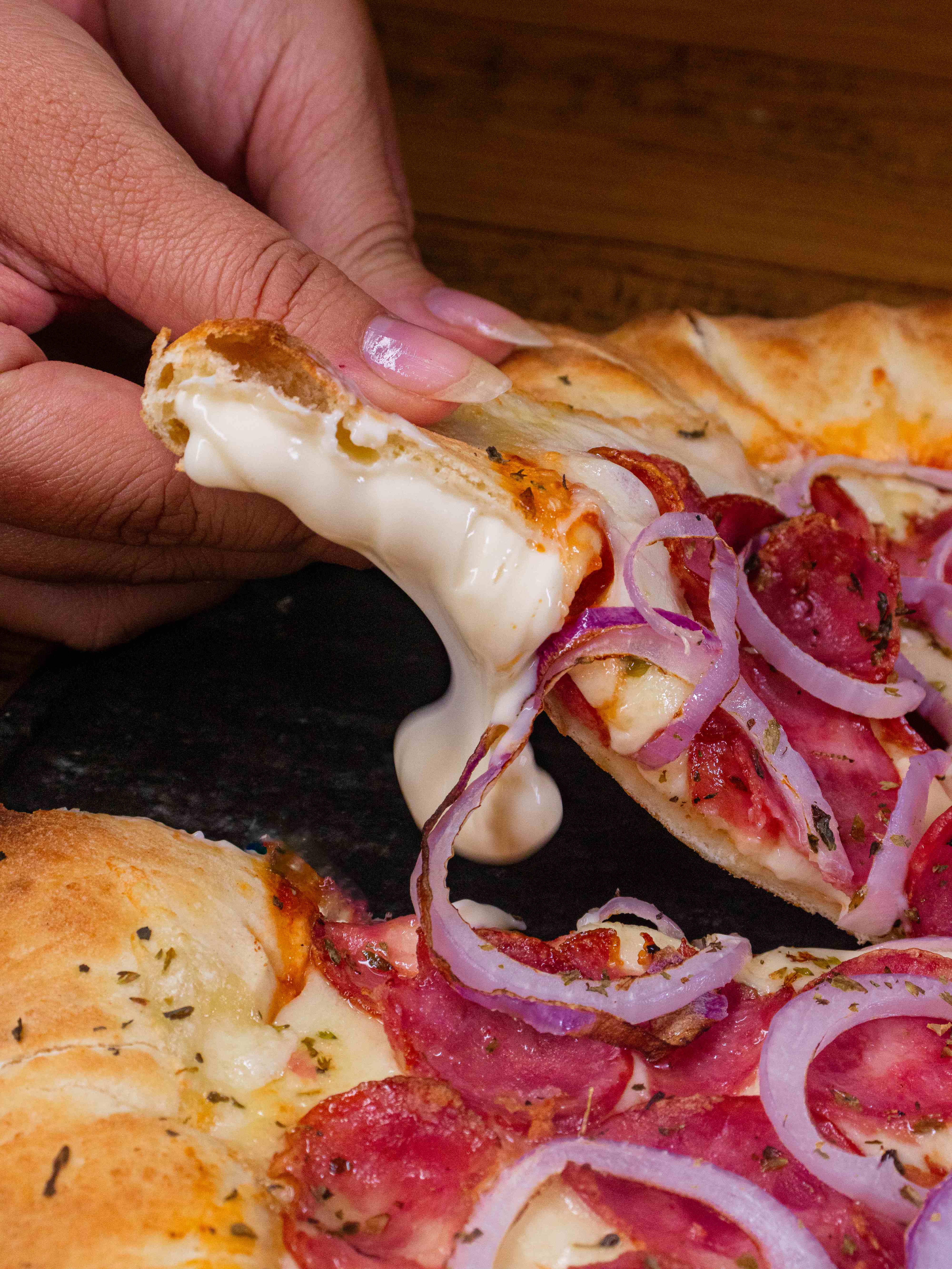 Pizza Grande com Borda Grátis